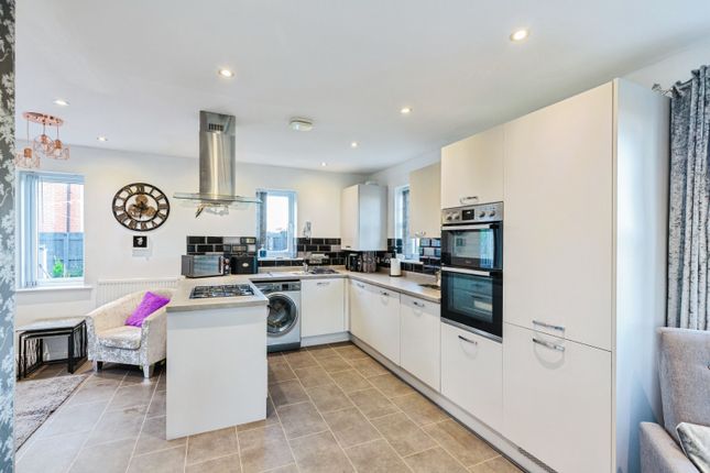 9, Lovejoy Close, Blackpool photo 4