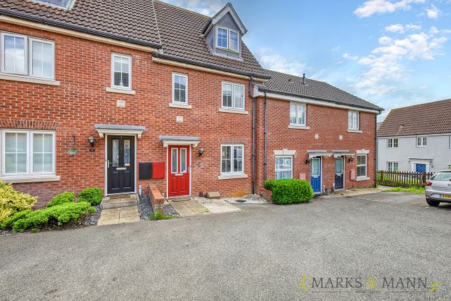 Thumbnail Terraced house for sale in Nuthatch Close, Stowmarket