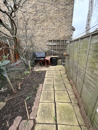 Charlemont Road, London photo 4