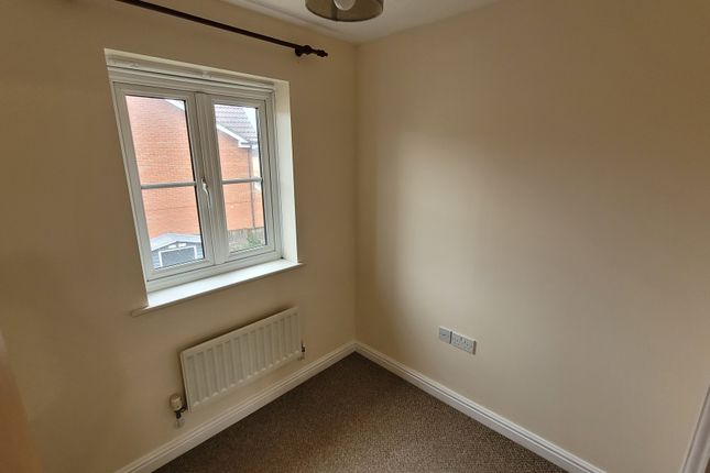 10, Helsinki Way, Dereham photo 5