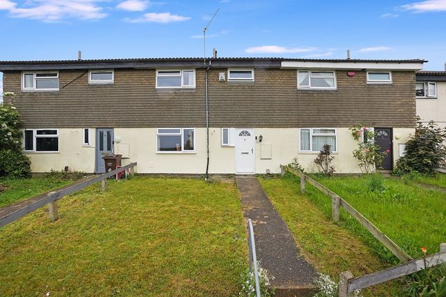 Thumbnail Terraced house for sale in Kinross Close, Walderslade, Chatham