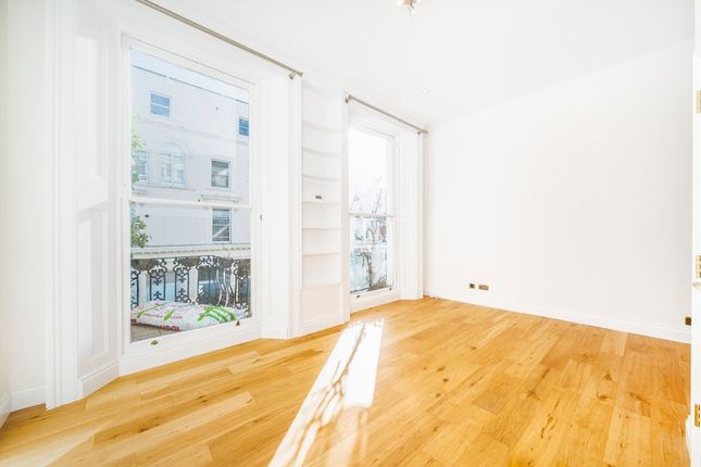 Flat 3, 16, Monmouth Road, London photo 2