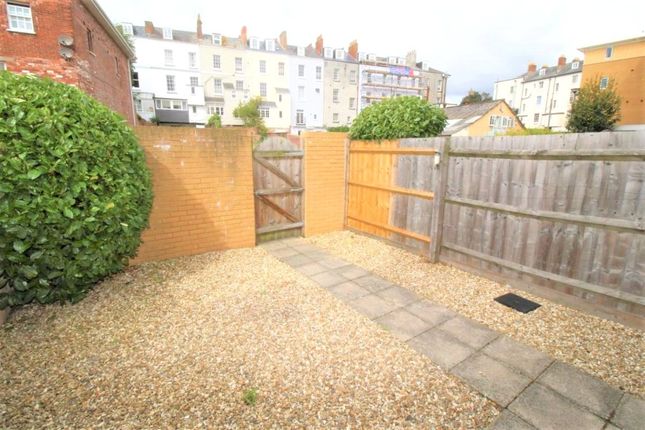 End terrace house to rent in Richmond Court, Exeter
