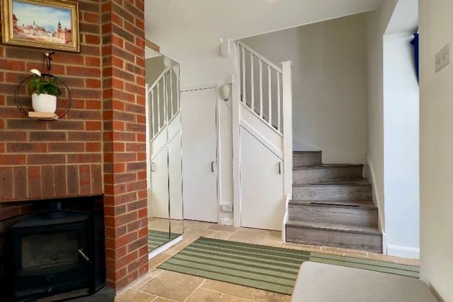 30 Gate Lodge Way, Basildon photo 4