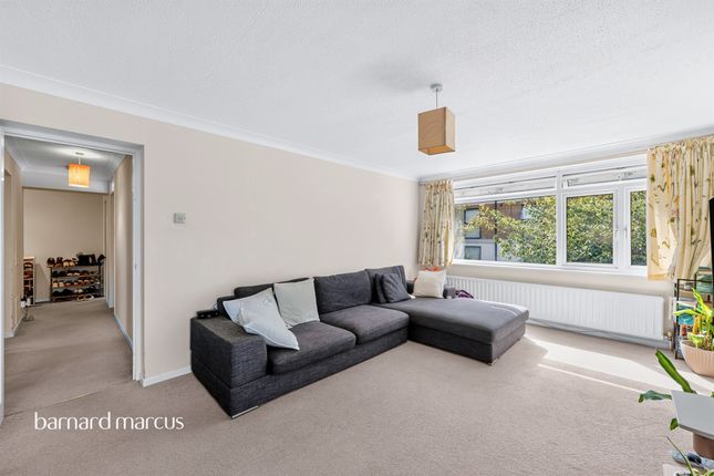 68, Stanstead Manor, St. James Road, Sutton photo 2