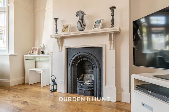 23 Onslow Gardens, London photo 3