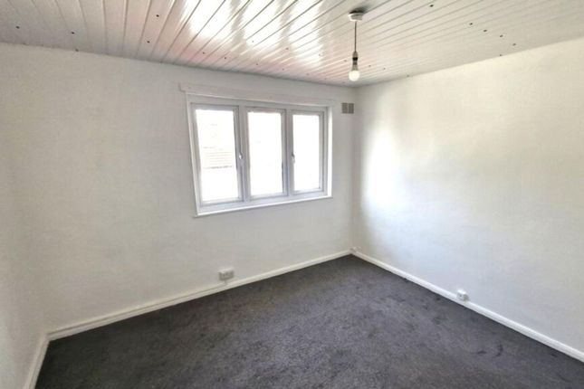 1, Sandy Hill Avenue, London, SE18 photo 4