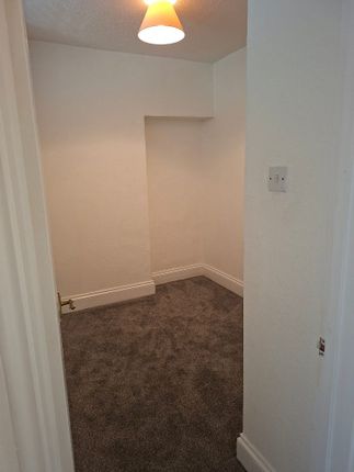 Flat 1, 12 Ellenborough Crescent, Weston-Super-Mare photo 5