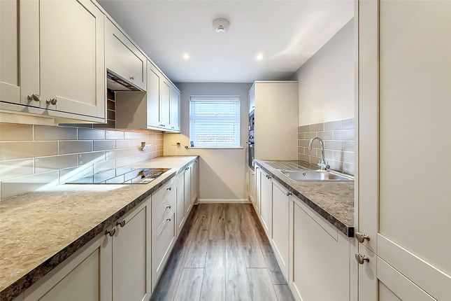 2 Wickham Lodge,, Wick Street, West Sussex photo 2
