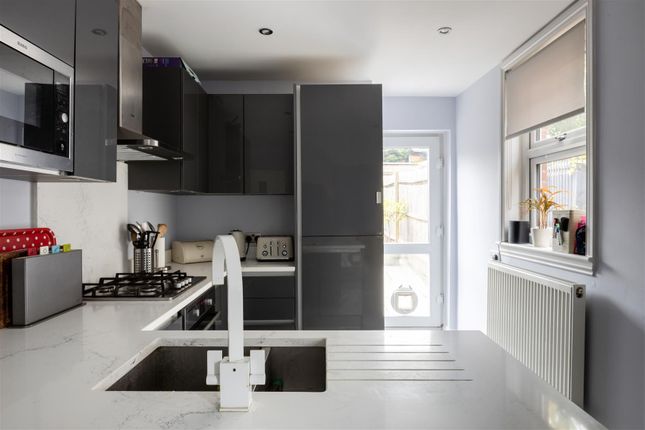13, Lesbourne Road, Reigate photo 2
