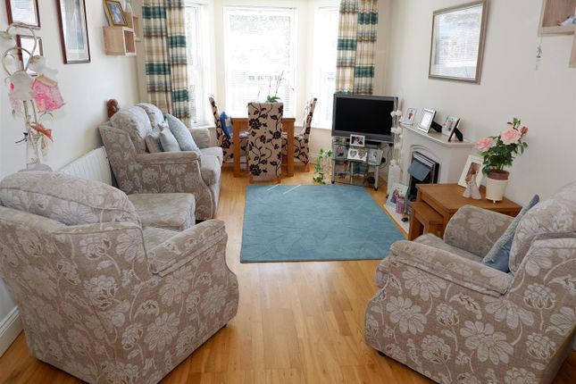 Flat 14, 15 Ridge Park Road, Plymouth photo 4