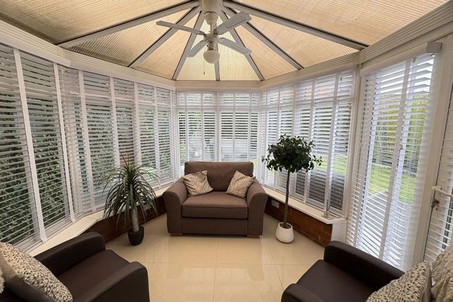 20, Aisthorpe Grove, Maghull photo 5