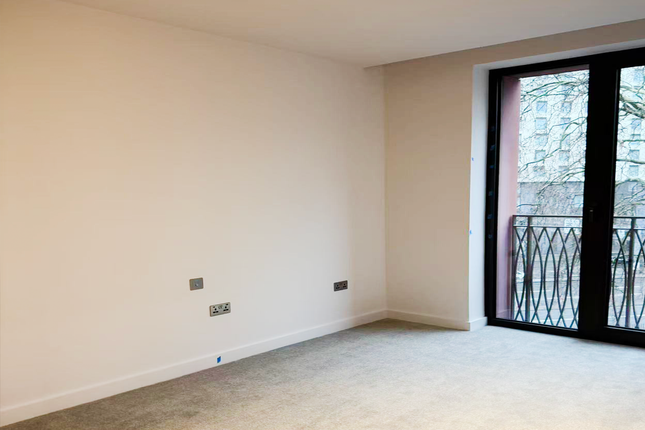 Apartment 0, Paddington Green, London photo 3