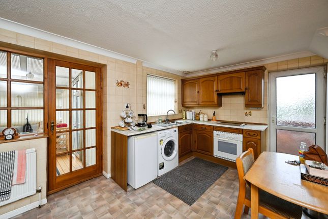 21, The Peak, Shirebrook photo 4