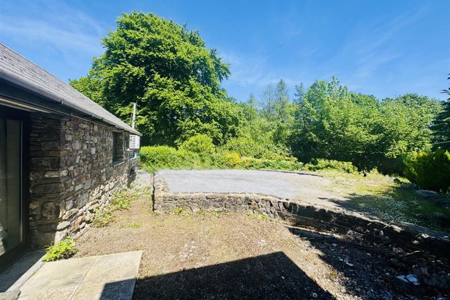 Ty Twt Flat 1, Station Road, Caehopkin, Abercrave photo 3