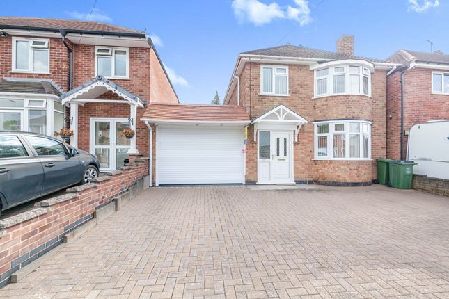 Thumbnail Detached house for sale in Stonehurst Road, Leicester