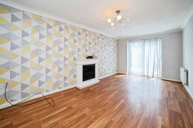 40, Mercia Court, Sutton-in-Ashfield photo 4