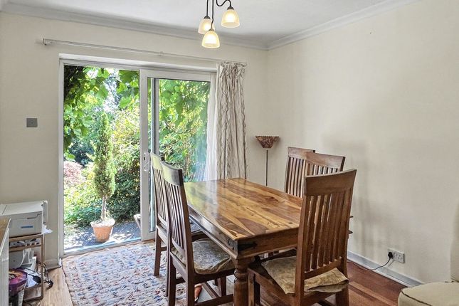 92, Deeds Grove, High Wycombe photo 4