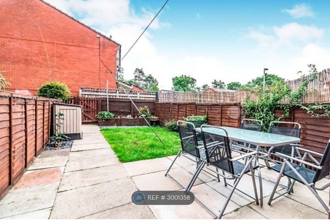 Burland Close, Salford photo 4