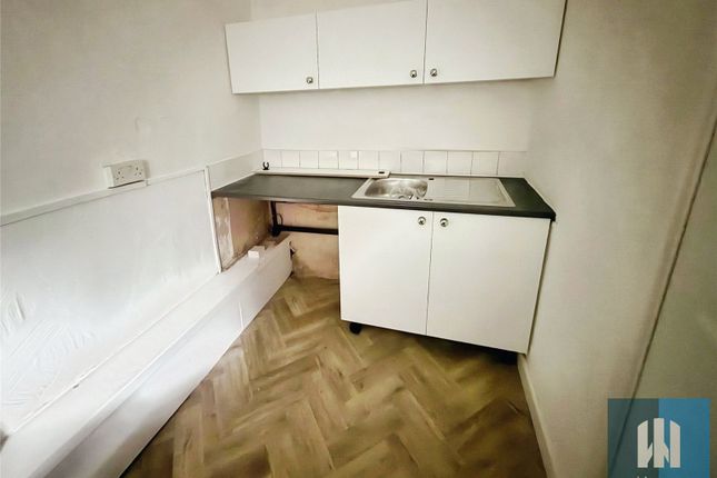 Flat 1, 26, Somerset Road, Huddersfield photo 3