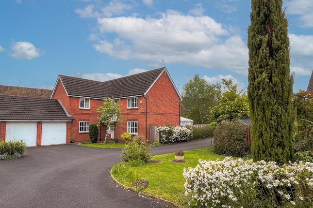 Thumbnail Detached house for sale in Pebworth Drive, Hatton Park, Warwick