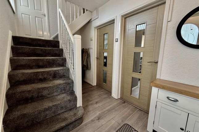 61, Queen Elizabeth Avenue, Gateshead photo 2