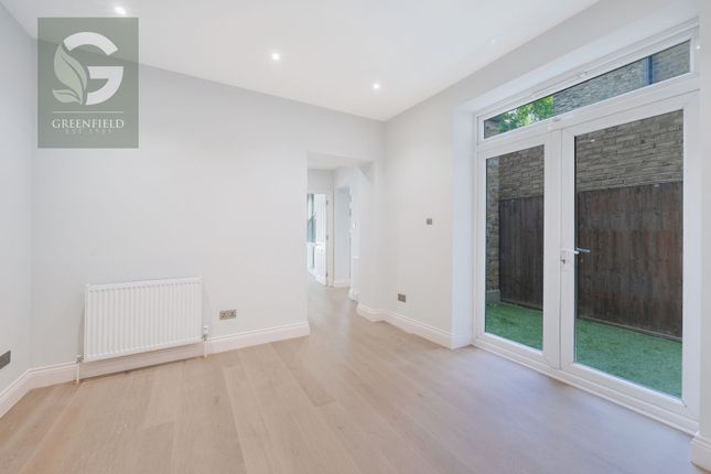 Flat 1, 28 Leopold Road, London photo 3