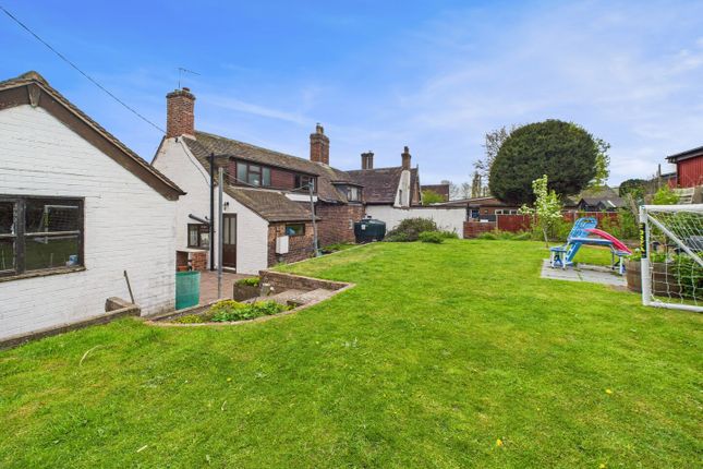 Rose Cottage, 16, Telford photo 3