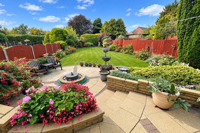 Luton, Bedfordshire photo 2