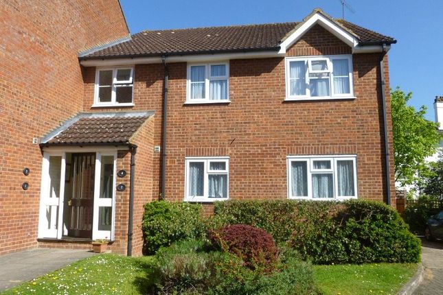 Thumbnail Flat to rent in Copperfield Court, Copperfield Way, Pinner, Middlesex