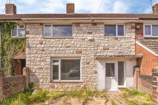 3-bed terraced on 37, Botley Drive, Havant, £220,000