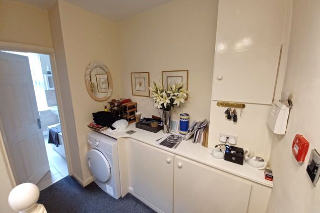 5, Allerton Hill, Leeds photo 4