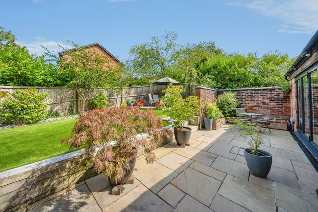 2, Weaste Lane, Warrington photo 2