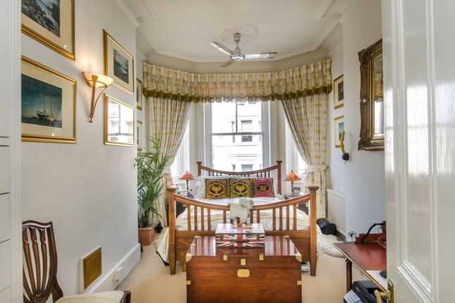 Flat for sale in Earls Court Square, Earls Court, London