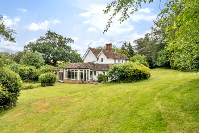 Thumbnail Cottage for sale in Hay Lane, Fulmer, Buckinghamshire