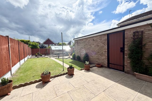 26, Kestrel Road, Dudley photo 2