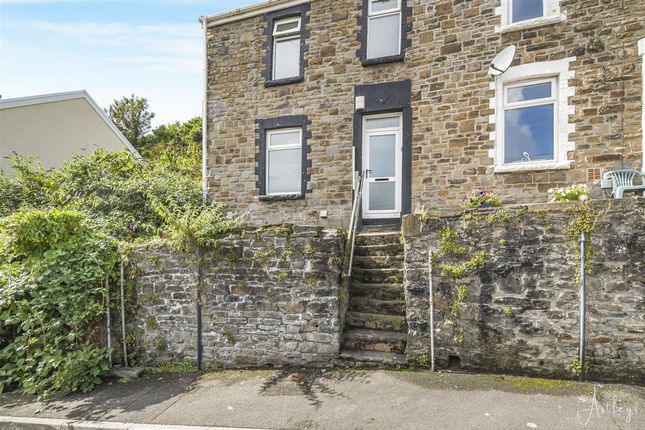3-bed terraced on 18 Evans Terrace, Swansea, £100,000