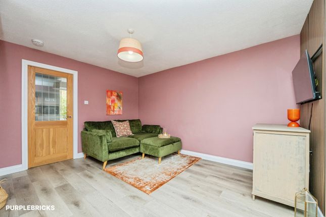 5, Chaffinch Drive, Kidderminster photo 4
