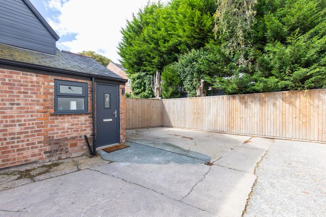 42, Watling Street Road, Fulwood photo 4