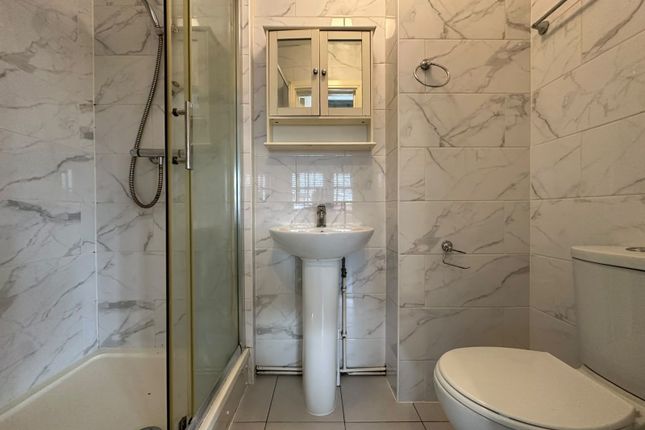 Flat 20, Aadams Apartments, 20 Frog Island, Leicester photo 5