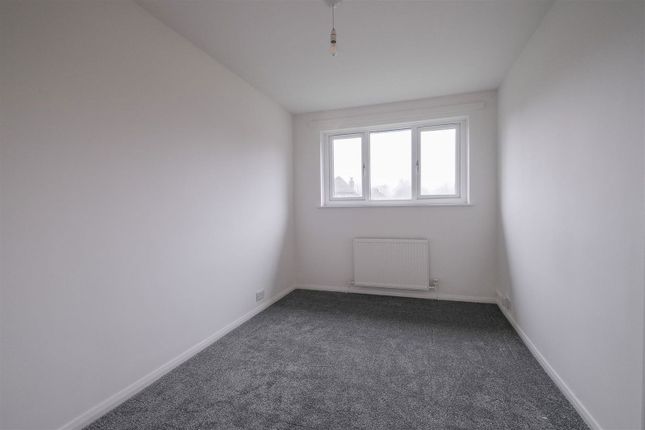 1, Carolan Court, Huddersfield photo 4