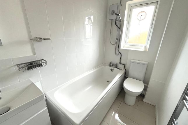 222, Streamside Close, Edmonton photo 3