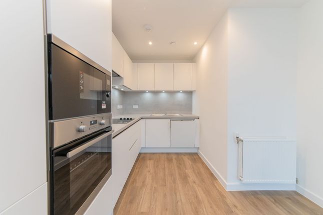 Flat 22, Wolff House, London photo 4