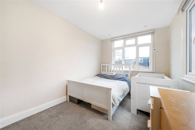 Flat for sale in Crystal Palace Road, East Dulwich, London