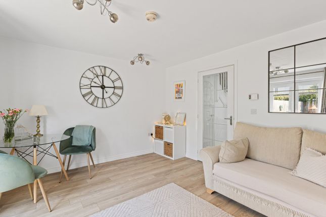 5, Corby Craig Terrace, Roslin photo 4