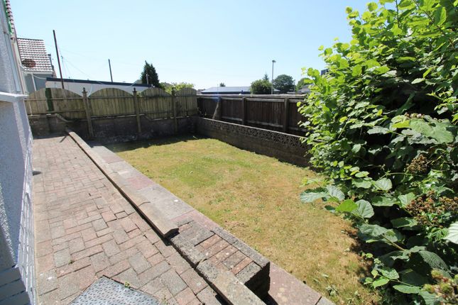 15, Heol-y-groes, Bridgend photo 5