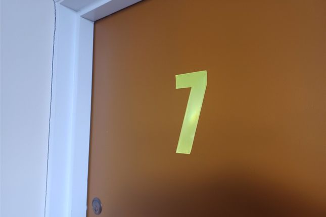 Room 7, 18, Richmond Road, Oxfordshire photo 3