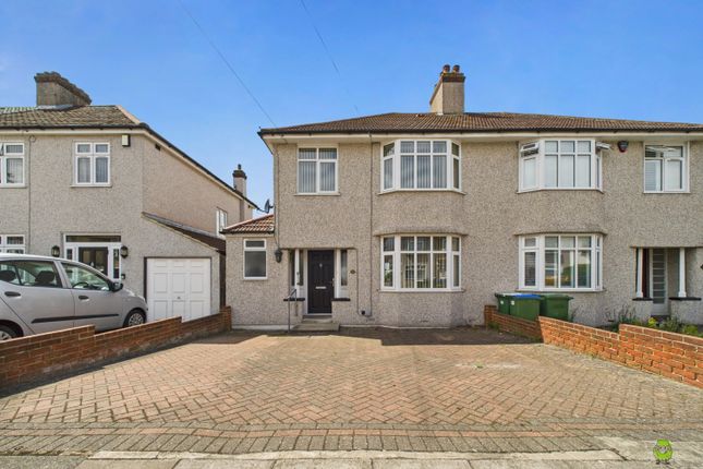 Presented By Clinton At Ewemove Bexleyheath And Da