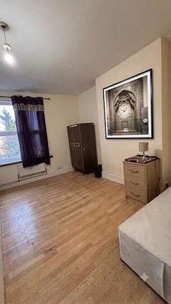 186 Mitcham Road, London photo 3