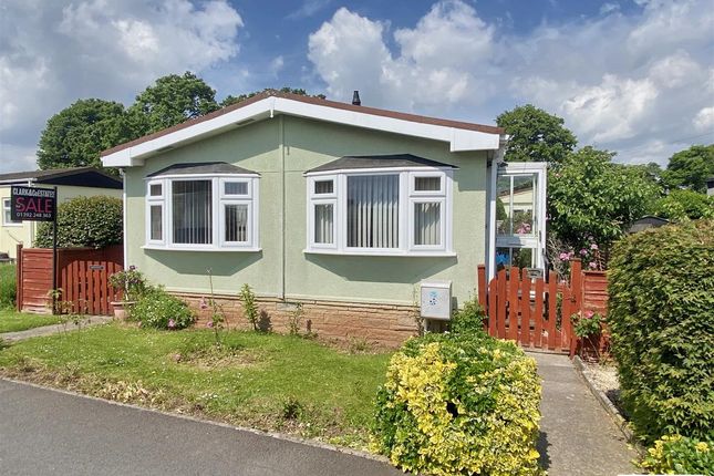 Thumbnail Mobile/park home for sale in Second Avenue, Newport Park, Exeter